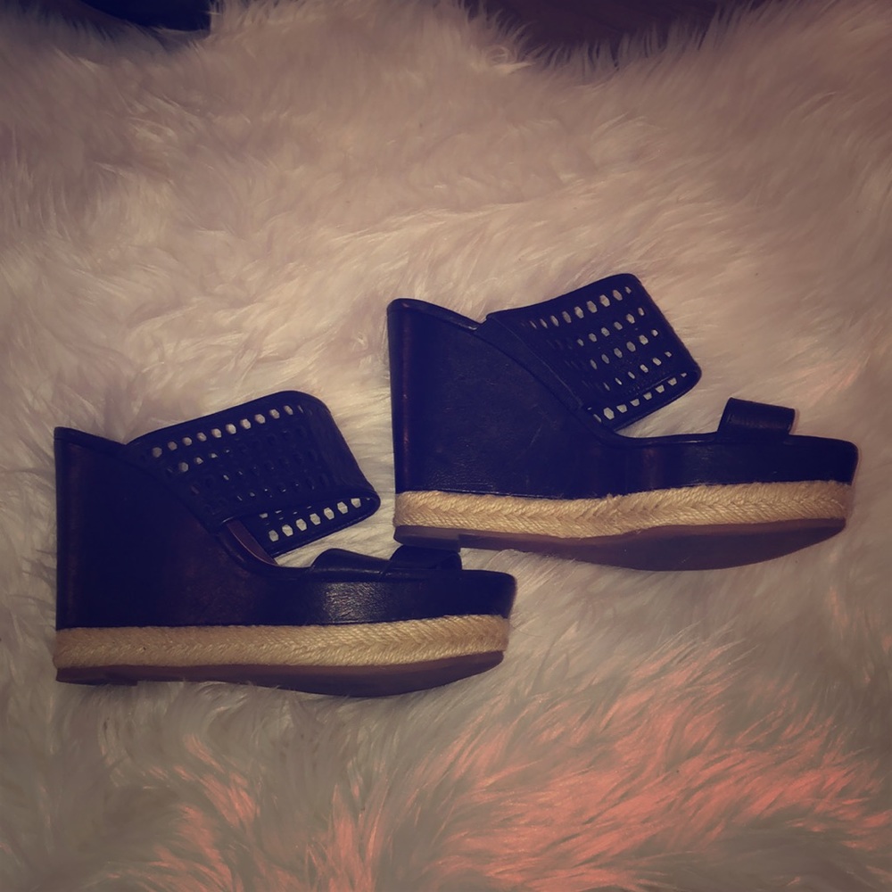 Women’s wedges via spiga sz 8